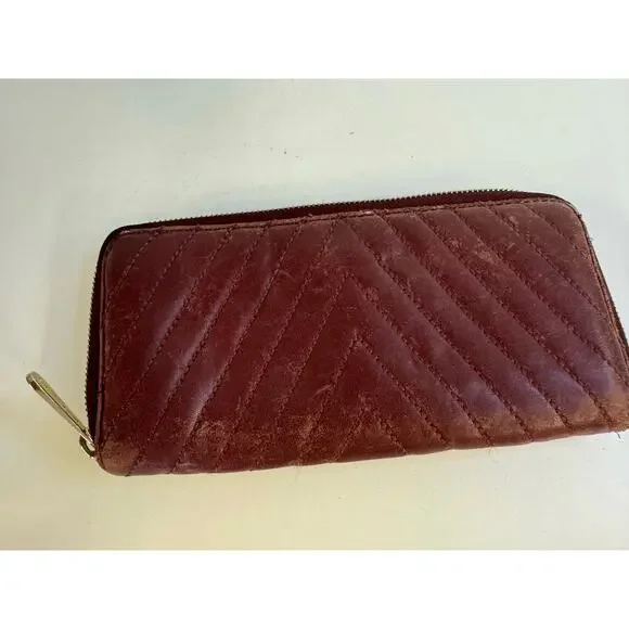 Michael Kors Burgundy Zippered Wallet Merlot Leather - Picture 2 of 4
